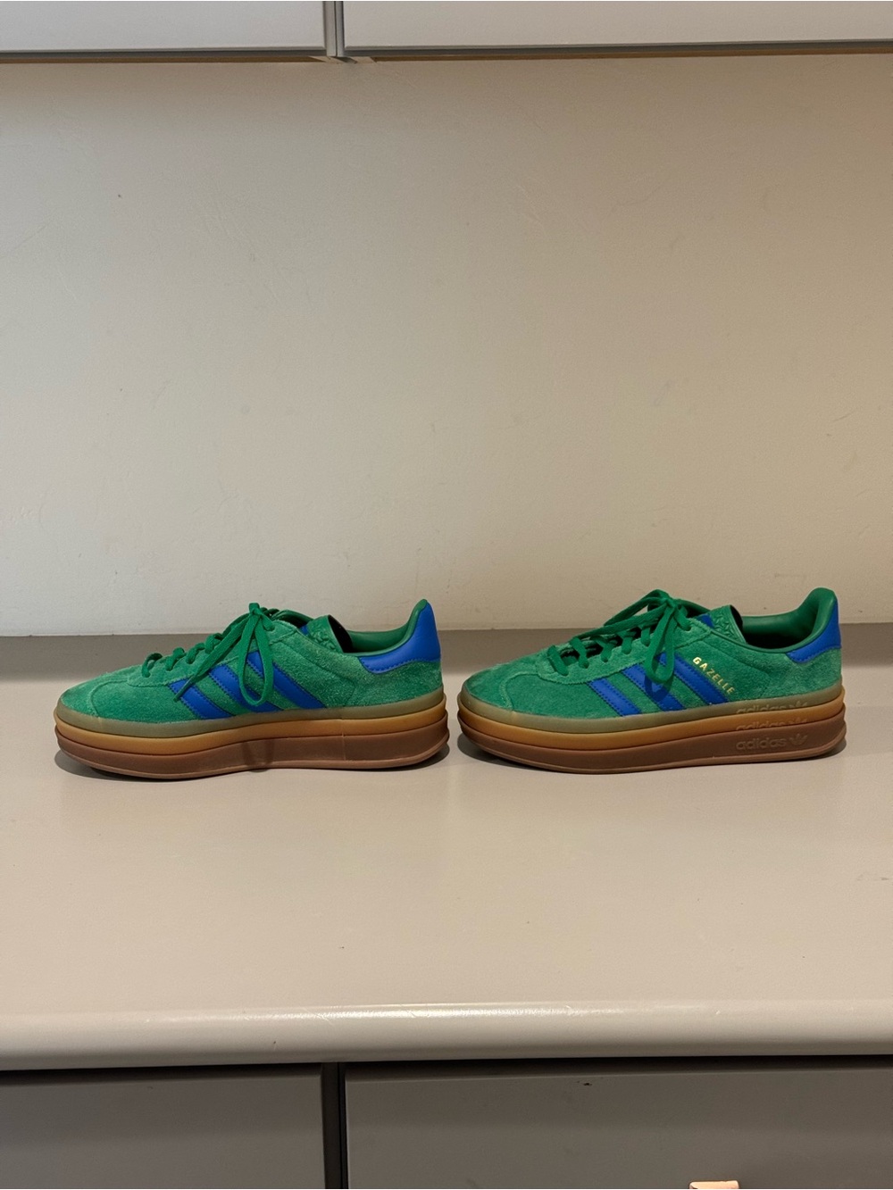 Adidas Gazelles Green Suede Women’s platform Sneakers with Blue Stripes - Picture 3 of 10